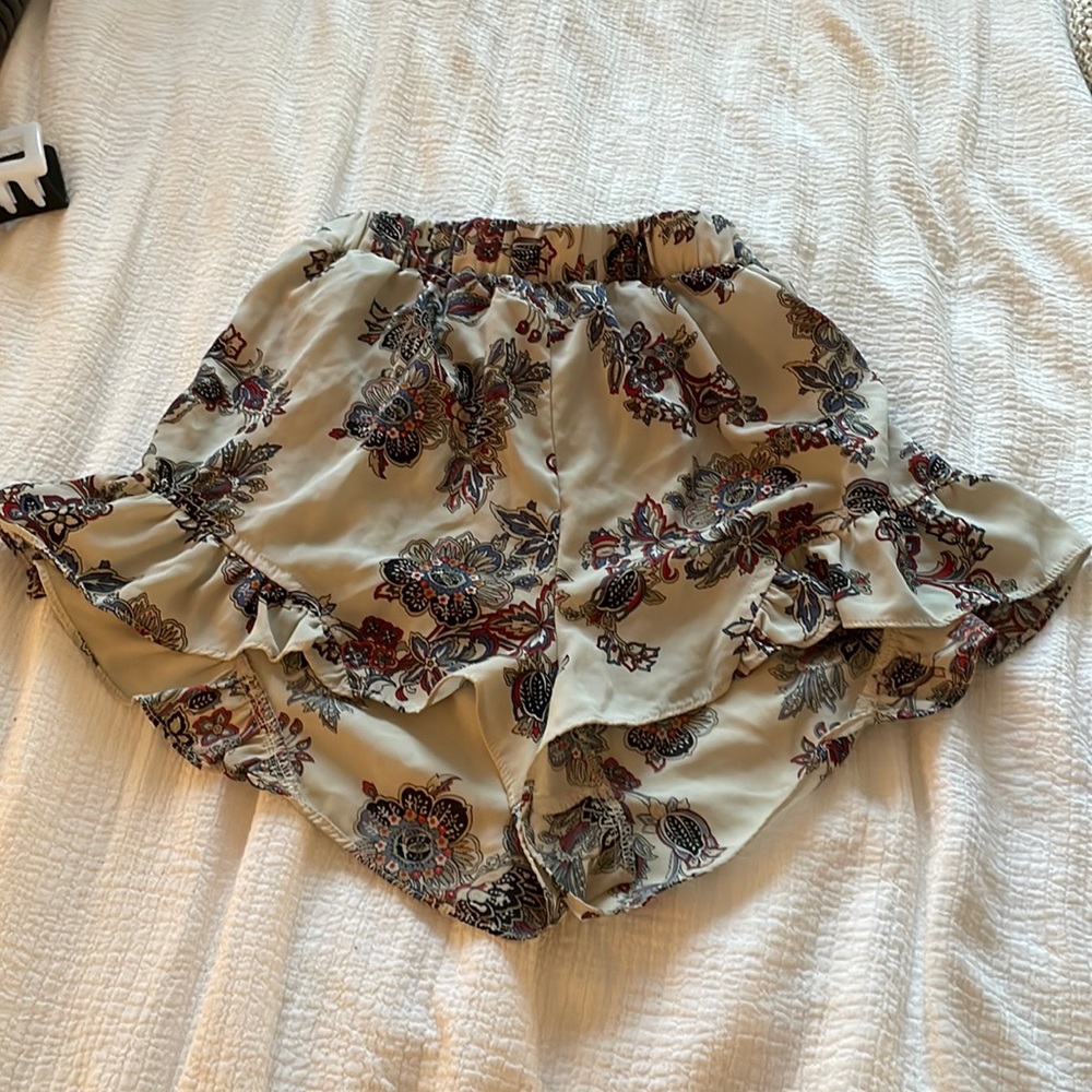 Hippie love size small shorts!